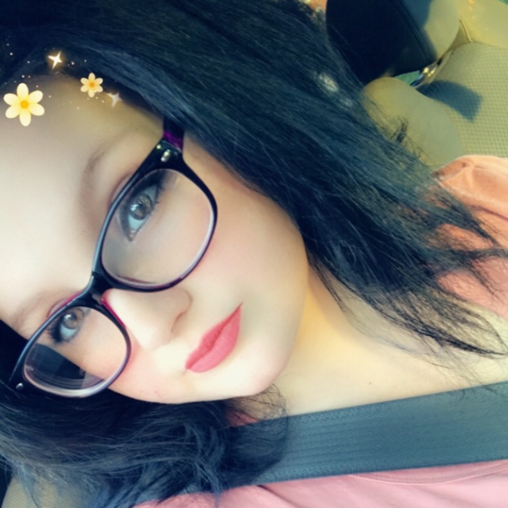 Meet your Posher, Marissa